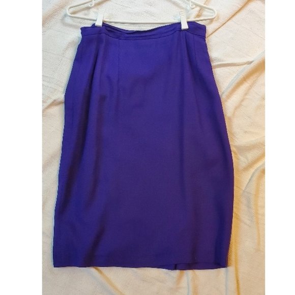 Two piece deep purple suit - Picture 6 of 7